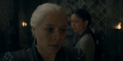 HouseOfTheDragon_3x02-QueensLanding_03250