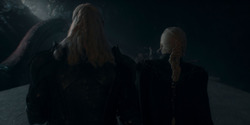 HouseOfTheDragon_3x02-QueensLanding_03279