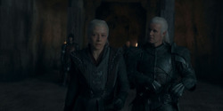 HouseOfTheDragon_3x02-QueensLanding_03285