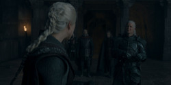 HouseOfTheDragon_3x02-QueensLanding_03299