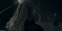 HouseOfTheDragon_3x02-QueensLanding_03316