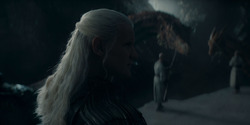 HouseOfTheDragon_3x02-QueensLanding_03325