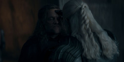 HouseOfTheDragon_3x02-QueensLanding_03359