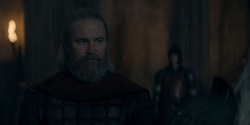 HouseOfTheDragon_3x02-QueensLanding_03378