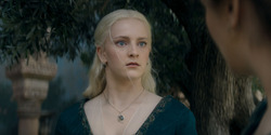 HouseOfTheDragon_3x02-QueensLanding_03463