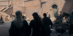 HouseOfTheDragon_3x02-QueensLanding_03507