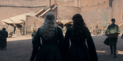 HouseOfTheDragon_3x02-QueensLanding_03510