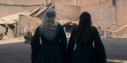 HouseOfTheDragon_3x02-QueensLanding_03512