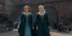 HouseOfTheDragon_3x02-QueensLanding_03519