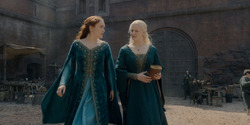 HouseOfTheDragon_3x02-QueensLanding_03521