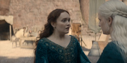HouseOfTheDragon_3x02-QueensLanding_03526