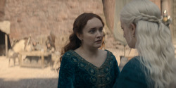 HouseOfTheDragon_3x02-QueensLanding_03529