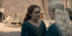 HouseOfTheDragon_3x02-QueensLanding_03534