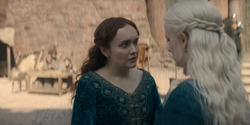 HouseOfTheDragon_3x02-QueensLanding_03535