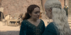 HouseOfTheDragon_3x02-QueensLanding_03542