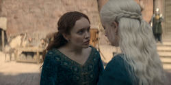 HouseOfTheDragon_3x02-QueensLanding_03551