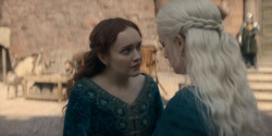 HouseOfTheDragon_3x02-QueensLanding_03552