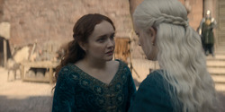 HouseOfTheDragon_3x02-QueensLanding_03557