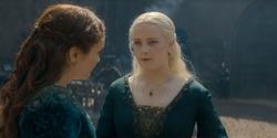 HouseOfTheDragon_3x02-QueensLanding_03564