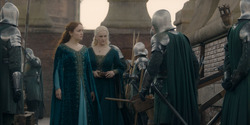 HouseOfTheDragon_3x02-QueensLanding_03595