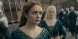 HouseOfTheDragon_3x02-QueensLanding_03696