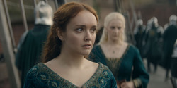 HouseOfTheDragon_3x02-QueensLanding_03697