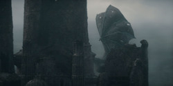 HouseOfTheDragon_3x02-QueensLanding_03794