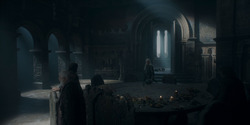 HouseOfTheDragon_3x02-QueensLanding_04013