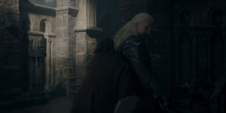 HouseOfTheDragon_3x02-QueensLanding_04091