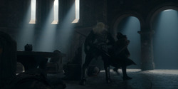 HouseOfTheDragon_3x02-QueensLanding_04096