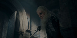 HouseOfTheDragon_3x02-QueensLanding_04103