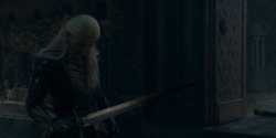 HouseOfTheDragon_3x02-QueensLanding_04127