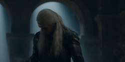 HouseOfTheDragon_3x02-QueensLanding_04133