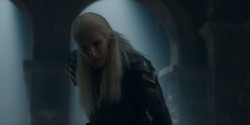 HouseOfTheDragon_3x02-QueensLanding_04139