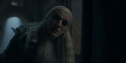 HouseOfTheDragon_3x02-QueensLanding_04195