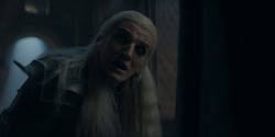 HouseOfTheDragon_3x02-QueensLanding_04196