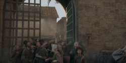 HouseOfTheDragon_3x02-QueensLanding_04251