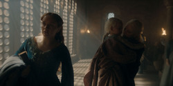 HouseOfTheDragon_3x02-QueensLanding_04269