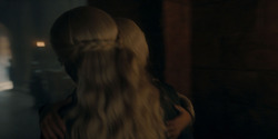 HouseOfTheDragon_3x02-QueensLanding_04273