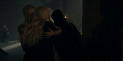 HouseOfTheDragon_3x02-QueensLanding_04274