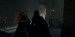 HouseOfTheDragon_3x02-QueensLanding_04276