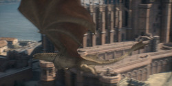 HouseOfTheDragon_3x02-QueensLanding_04338