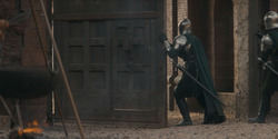 HouseOfTheDragon_3x02-QueensLanding_04347