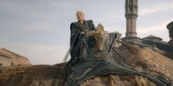 HouseOfTheDragon_3x02-QueensLanding_04371