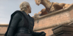 HouseOfTheDragon_3x02-QueensLanding_04401