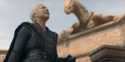 HouseOfTheDragon_3x02-QueensLanding_04402
