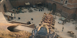 HouseOfTheDragon_3x02-QueensLanding_04404