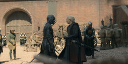 HouseOfTheDragon_3x02-QueensLanding_04421