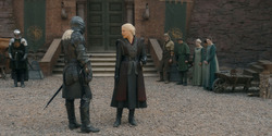 HouseOfTheDragon_3x02-QueensLanding_04428