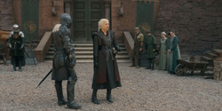 HouseOfTheDragon_3x02-QueensLanding_04429